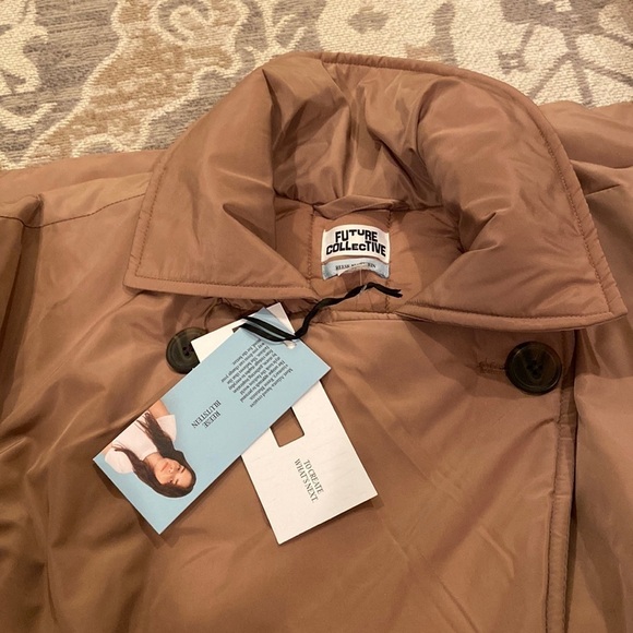 Women's Notched Lapel Double Breasted
Puffer Coat - Future Collective new - Picture 4 of 6